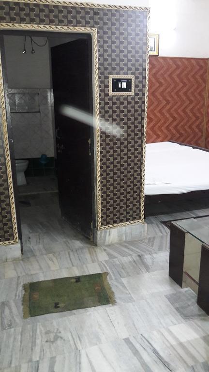 Teerth Guest House Varanasi Ngoại thất bức ảnh