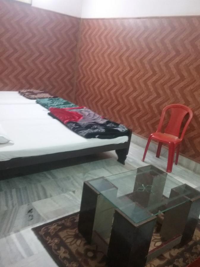 Teerth Guest House Varanasi Ngoại thất bức ảnh