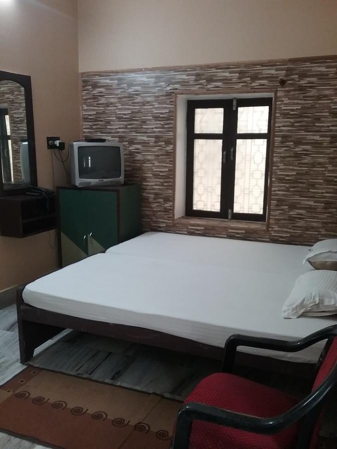 Teerth Guest House Varanasi Ngoại thất bức ảnh